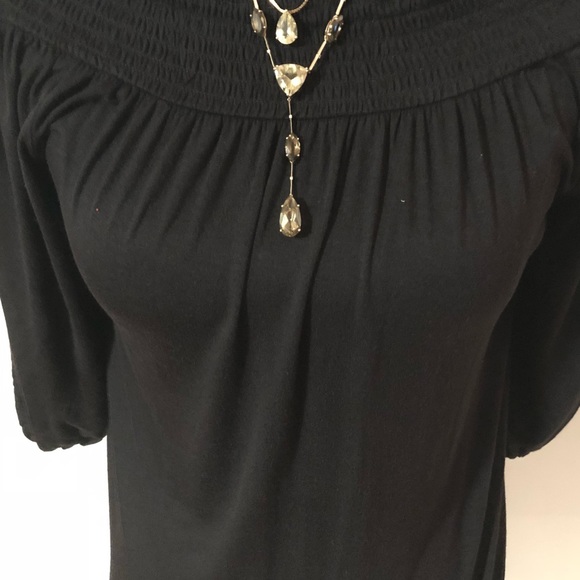 Zenana Outfitters Tops - Zenana Black Top